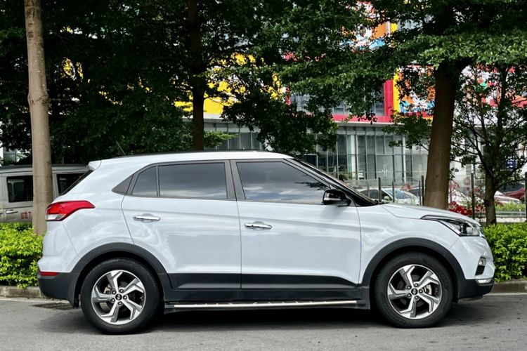 Used Hyundai ix25 2017 1.6L Automatic Smart Version
