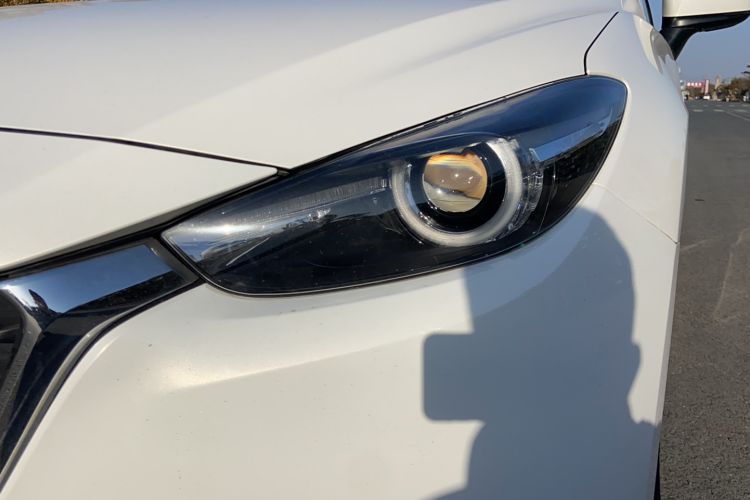 Used Mazda Mazda 3 Axela 2017 Sedan 1.5L Automatic Luxury Model Emission Standard China V
