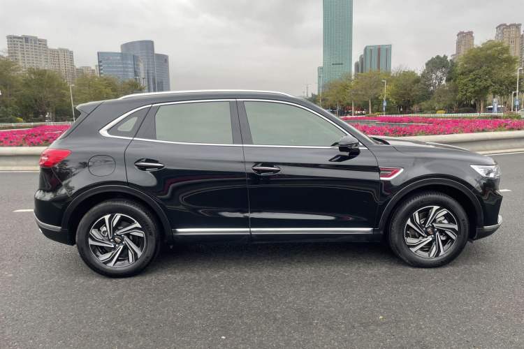 Used Hongqi HS5 2022 Revised Version 2.0T Smart Connect Flagship Edition