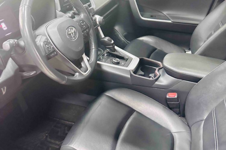 Used Toyota RAV4 2020 Dual-Engine 2.5L E-CVT 4x4 Elite PLUS Edition