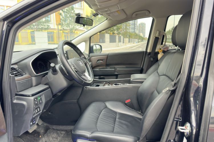 Used Honda Odyssey 2022 2.0L eHEV Sharp Enjoyment Edition
