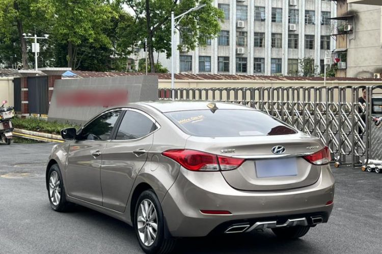 Used Hyundai Elantra 2015 1.6L Automatic Fashion Model