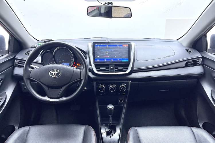 Used Toyota YARiS L 2019 1.5E CVT Dynamic Edition China VI compliant
