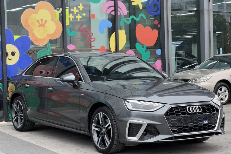 Used Audi A4L 2020 40 TFSI Luxury Dynamic Model
