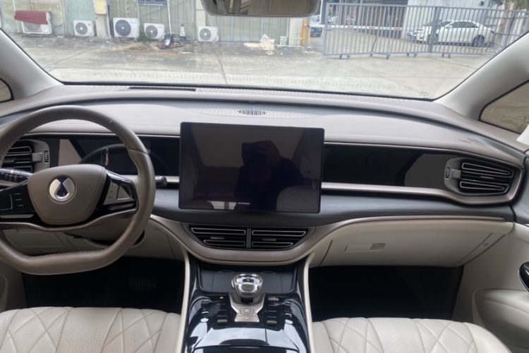 Used Denza D9 2022 DM-i 970 Four-Wheel Drive Prestige Model
