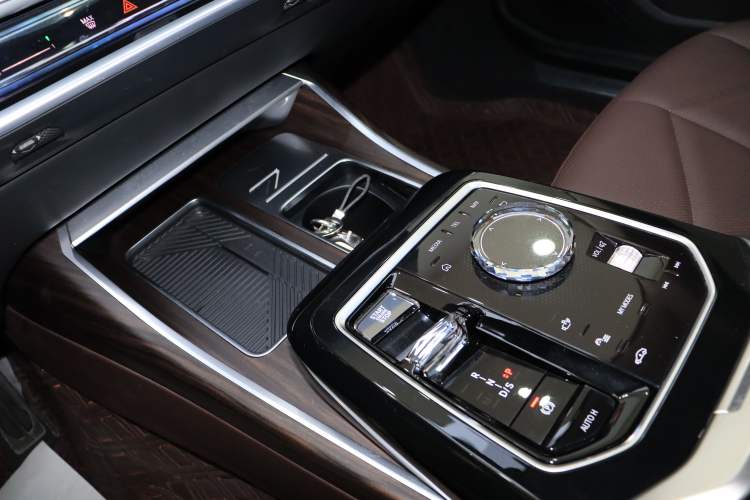 Used BMW 7 Series 2023 735Li M Sport Package
