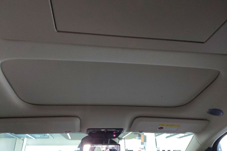 Used Li Auto MEGA 2024 Ultra Model
