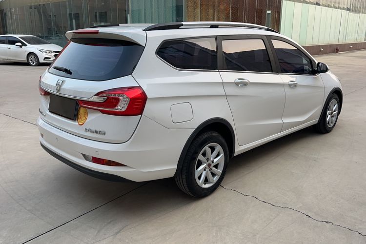 Used Baojun 310W 2017 1.5L Manual Fashion Model China V
