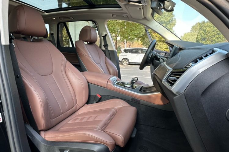 Used BMW X5 2022 xDrive40i M Sport Package
