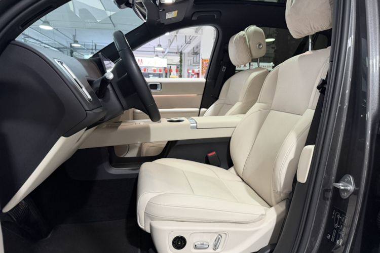 Used Li Auto L6 2024 Pro Model
