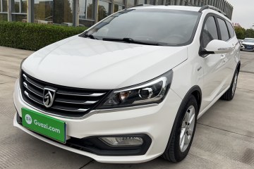 Used Baojun 310W 2017 1.5L Manual Fashion Model China V