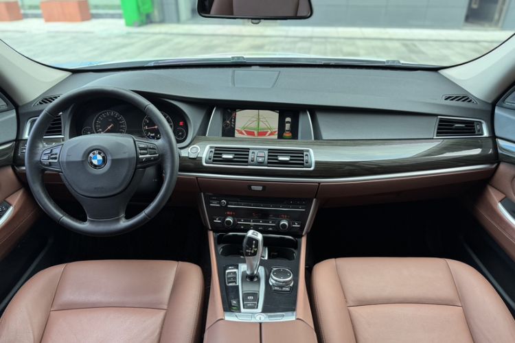 Used BMW 5 Series GT 2017 528i Leading Model