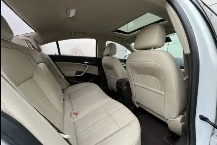 Used Buick Regal 2015 1.6T Fashion Tech Model
