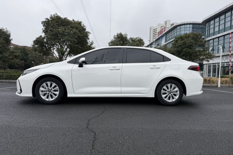 Used Toyota Corolla 2022 TNGA 1.5L CVT Pioneer Edition
