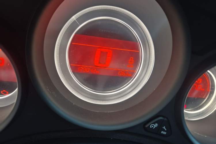 Used Citroen C4L 2014 1.8L Intelligent Drive Automatic Enjoyment Model
