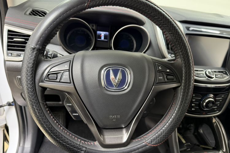 Used Changan CS75 2017 Shangku Edition 1.5T Manual ZhiXiang Model
