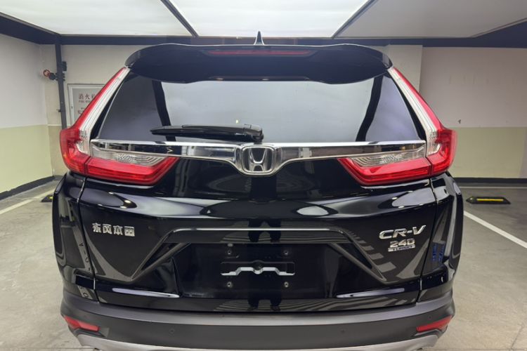 Used Honda CR-V 2017 240TURBO CVT Front-Wheel Drive Fashion Edition
