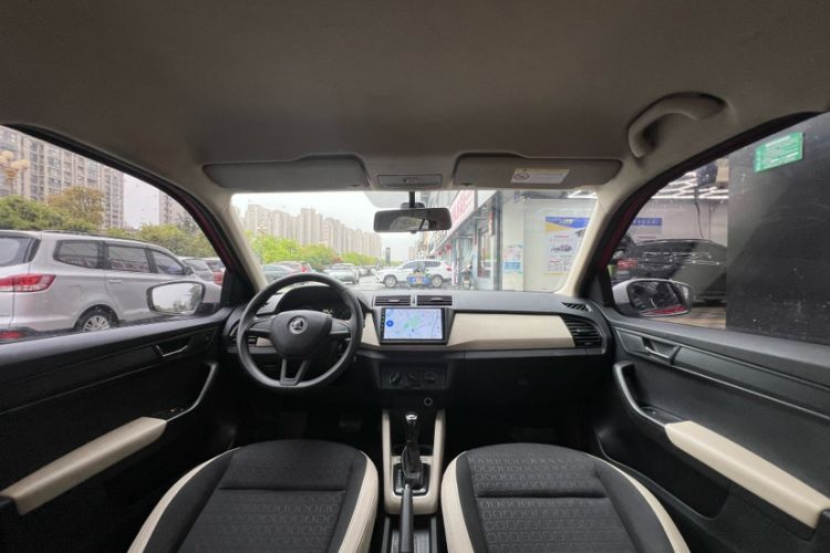 Used Skoda Fabia 2015 1.4L Automatic Chuanxing Edition
