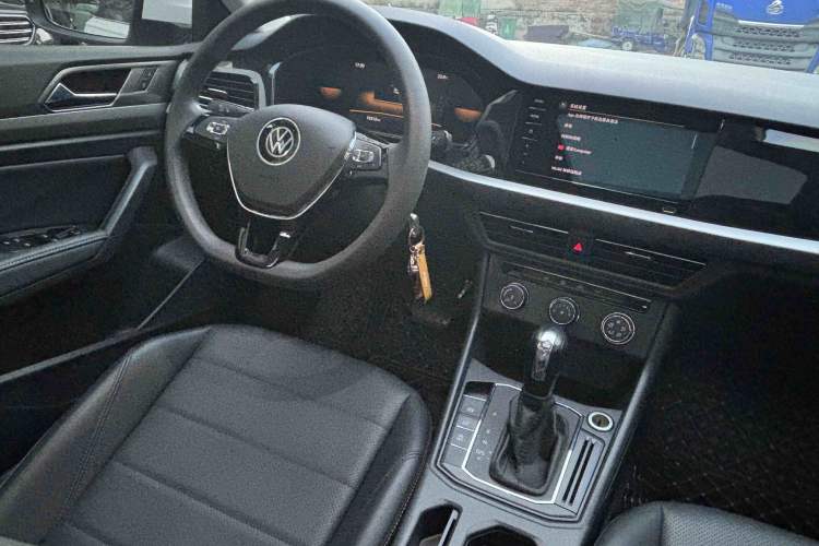 Used Volkswagen Lavida 2022 1.5L Automatic Comfort Edition
