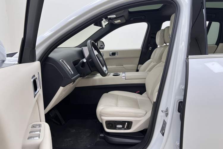 Used Li Auto L7 2023 Pro Model
