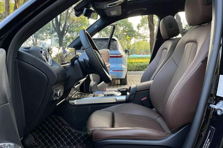 Used Mercedes-Benz GLB 2022 Updated GLB 200 Fashion Edition
