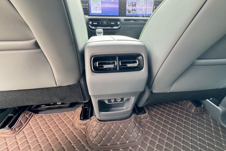 Used Beijing Auto BJ40 2024 2.0D All-New Blade Hero Crosser
