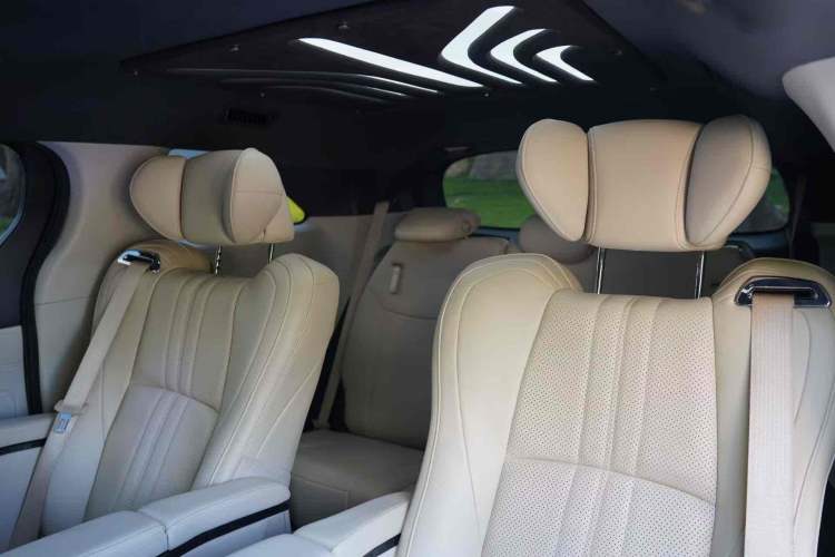 Used Toyota Sienna 2021 2.5L Hybrid Luxury Edition
