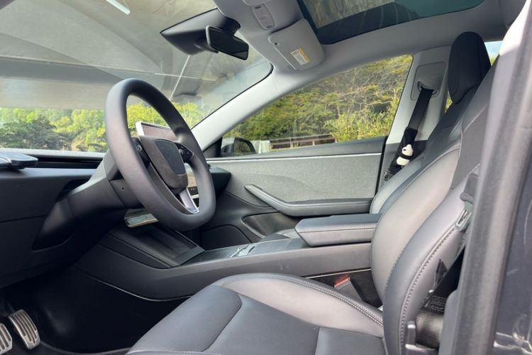 Used Tesla Model 3 2023 Rear-Wheel-Drive Version
