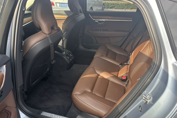 Used Volvo S90 2020 T5 Zhiyi Luxury Edition