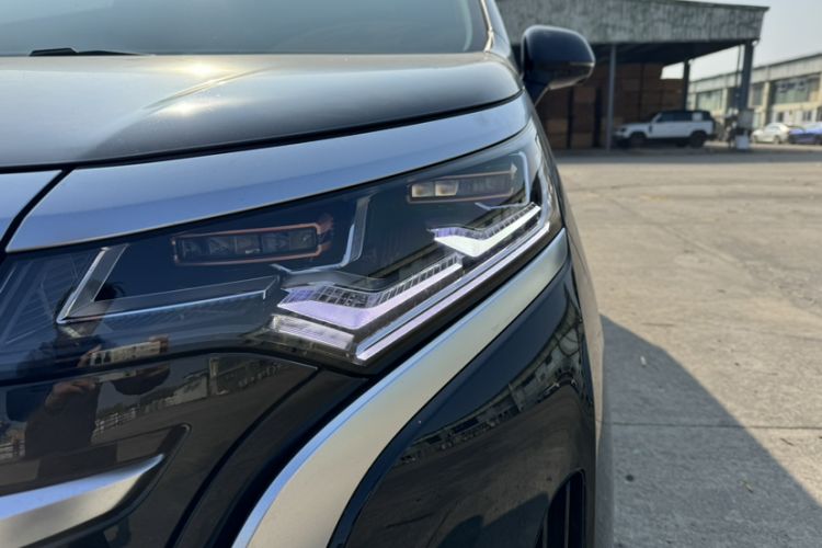 Used Denza D9 2024 DM-i 980 Four-Wheel Drive Prestige Model