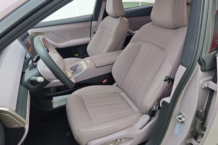 Used ONVO L60 2024 60 kWh Rear-Drive Version
