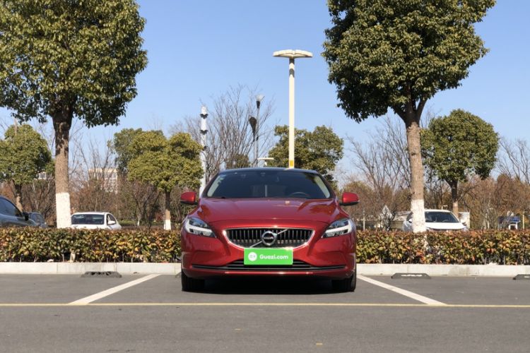 Used Volvo V40 2019 T3 Zhiyi Edition
