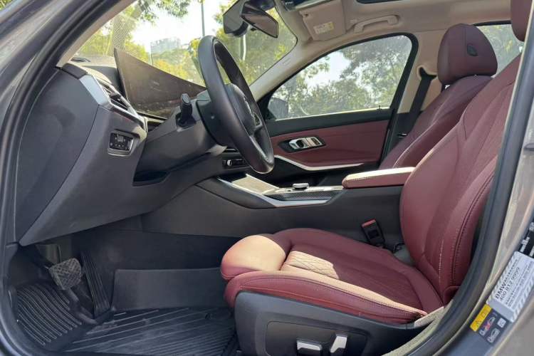 Used BMW i3 2022 eDrive 35 L
