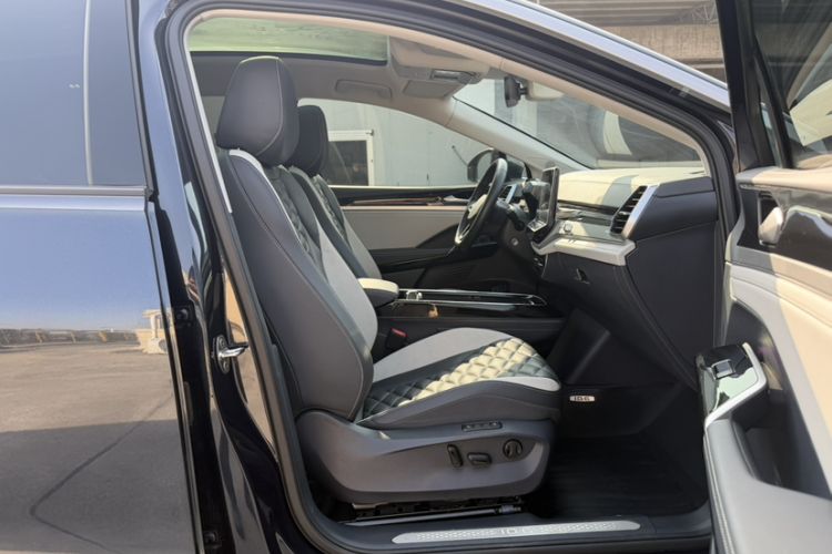 Used Volkswagen ID.6 CROZZ 2022 Long-Range PRO Edition