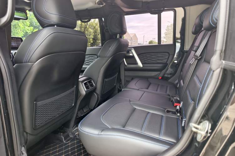 Used Beijing Auto BJ40 2020 2.0T Automatic Four-Wheel Drive Urban Hunter Edition Prestige Version
