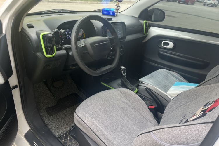 Used Roewe Clever 2021 302 km New Four-Seater Super-Efficient Version