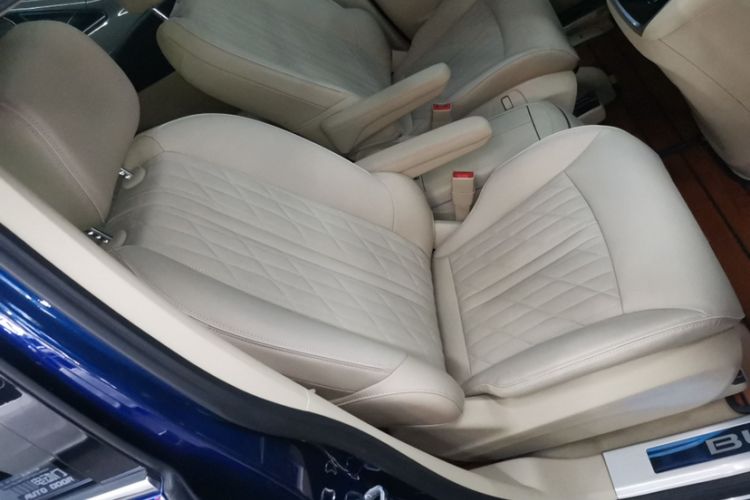 Used Buick GL8 2023 Land Executive Class 652T Luxury Model
