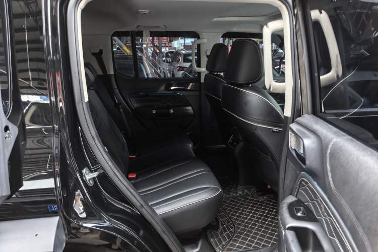 Used Tank 300 2023 2.0T Iron Rider 02
