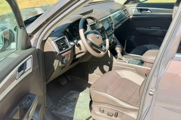 Used Volkswagen Teramont 2019 330TSI Two-Wheel-Drive Luxury Edition China V Standard
