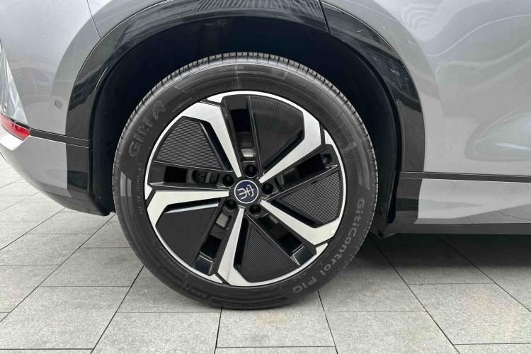 Used BYD Song L EV 2025 Intelligent Driving Version 662 km LiDAR Excellence Edition