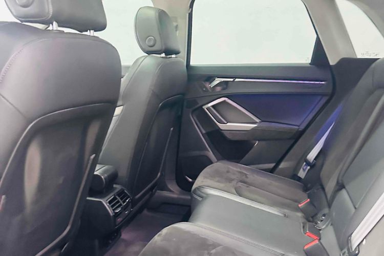 Used Audi Q3 2021 40 TFSI Fashion Dynamic Model