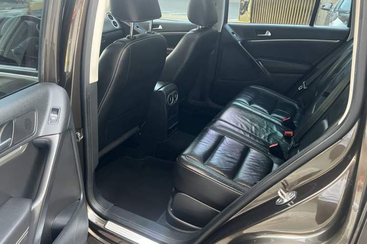 Used Volkswagen Tiguan 2017 300TSI Automatic Two-Wheel Drive Silk Road Comfort Edition
