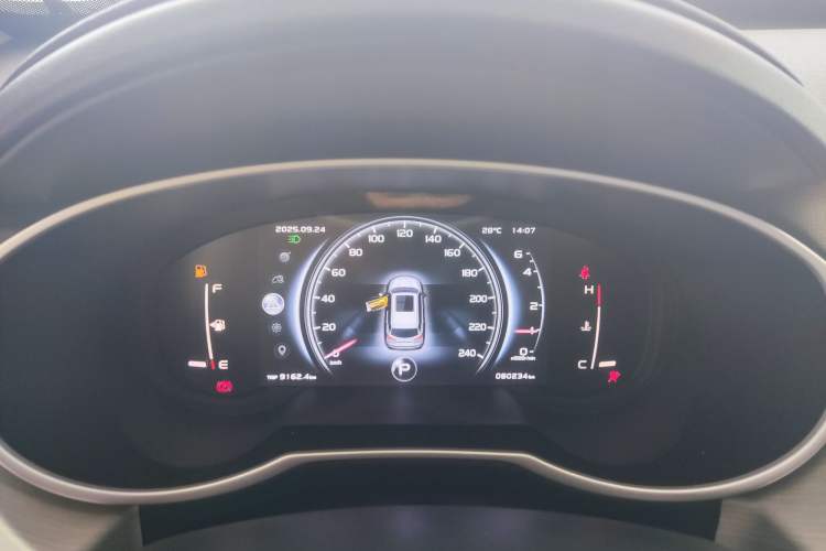 Used Geely Auto Emgrand X7 Sport 2020 1.8TD DCT Two-Wheel Drive Smart Connect 4G-Enabled Version
