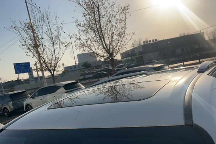 Used Toyota Sienna 2023 2.5L Hybrid Platinum Edition
