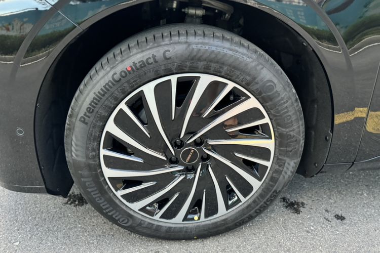 Used  Star Era ET 2025 Range-Extended 240 Pro All-Wheel Drive High-Speed Driver Assistance
