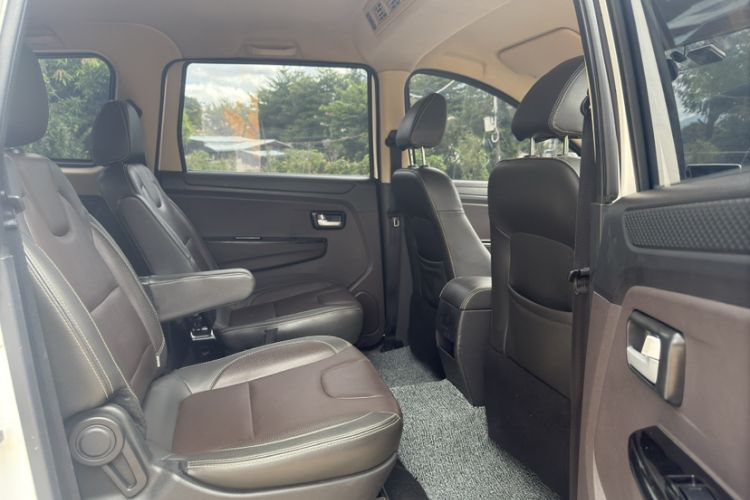 Used Dongfeng Fengon 330 2019 1.5L 330S Manual Comfort Version China VI Standard
