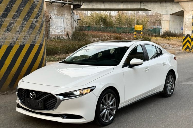 Used Mazda Mazda 3 Axela 2023 2.0L Automatic ZhiXuan Edition