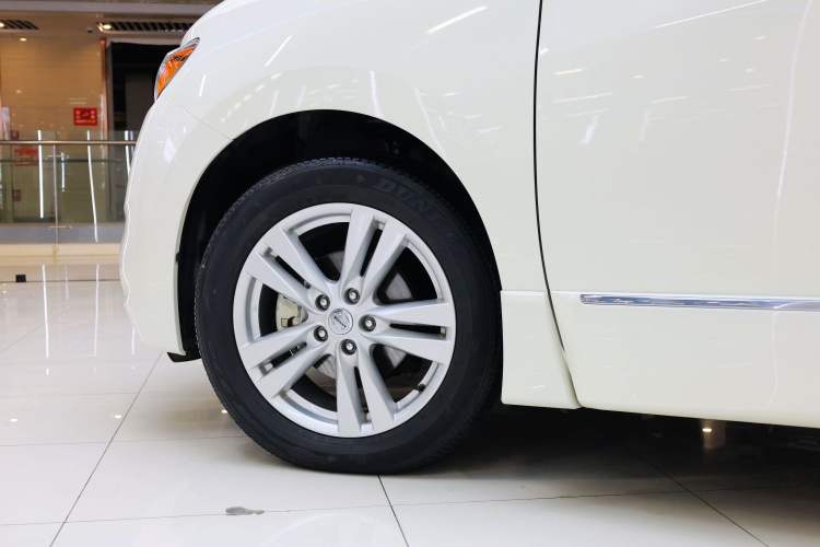 Used Nissan Quest 2015 3.5L SL
