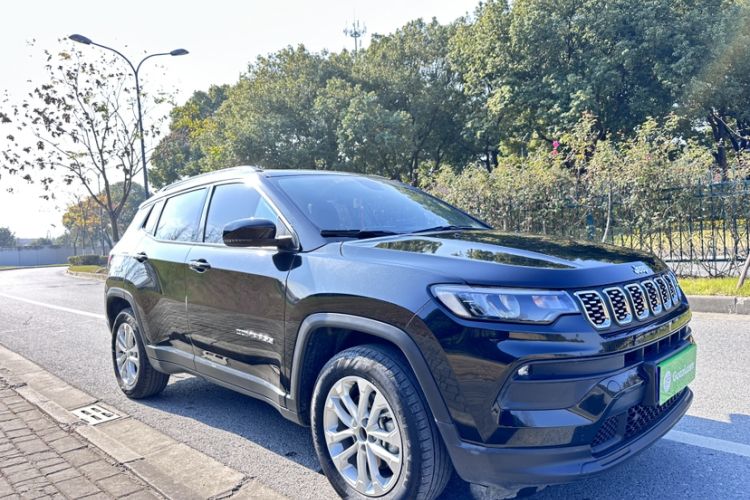 Used  Compass 2021 220T Automatic Elite Edition
