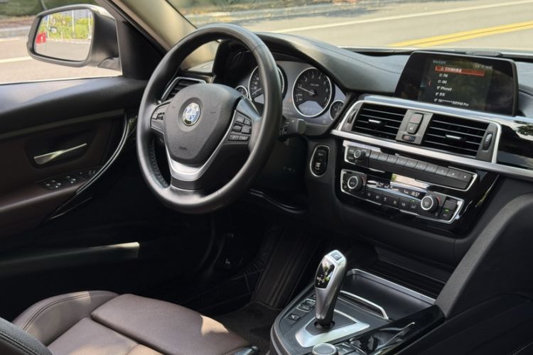 Used BMW 3 Series 2018 320Li Fashion Model
